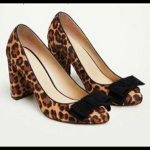 Ann Taylor leopard print haircalf bow pumps.  Size 9.  Very gently worn.